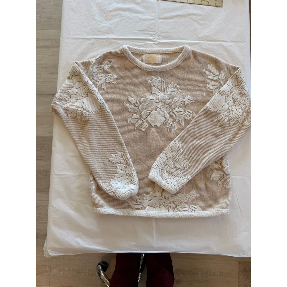 Vintage Floral Jacquard Sweater Womens M Tan Cream Rose Knit Excellent USA Made